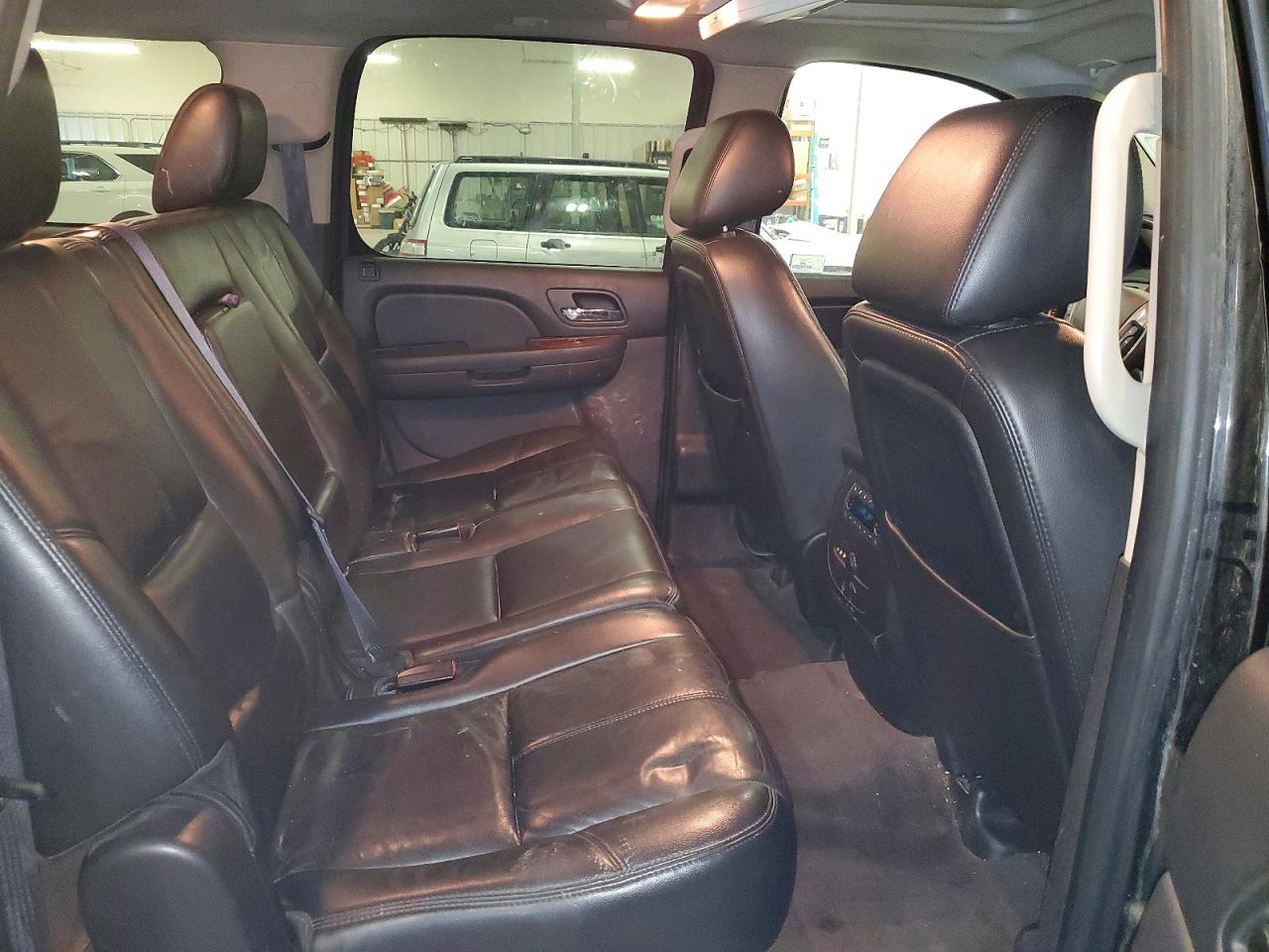 2011 GMC YUKON XL K1500 SLT photo 41
