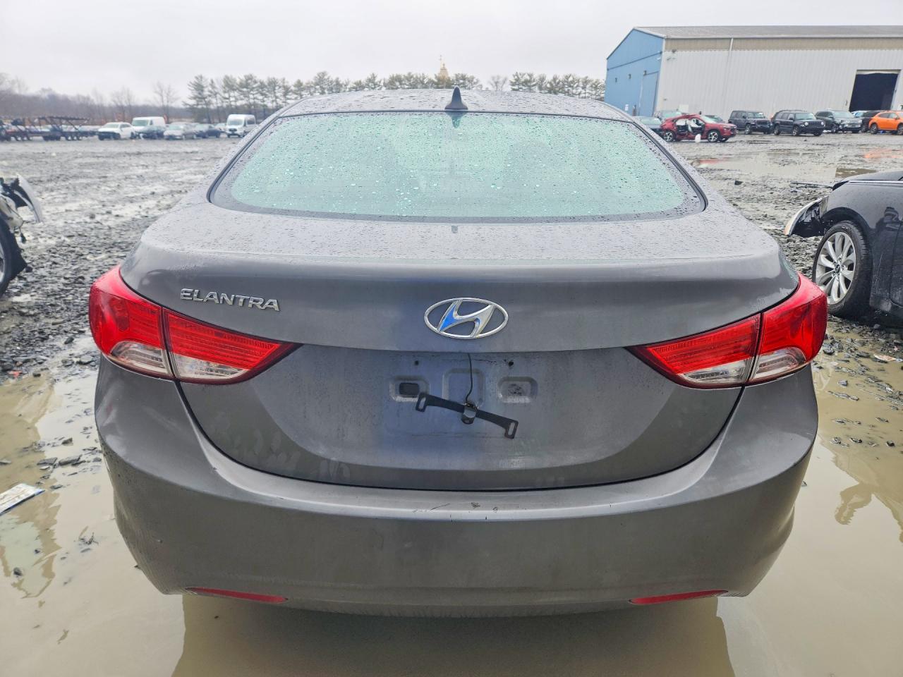 2013 HYUNDAI ELANTRA GLS photo 6