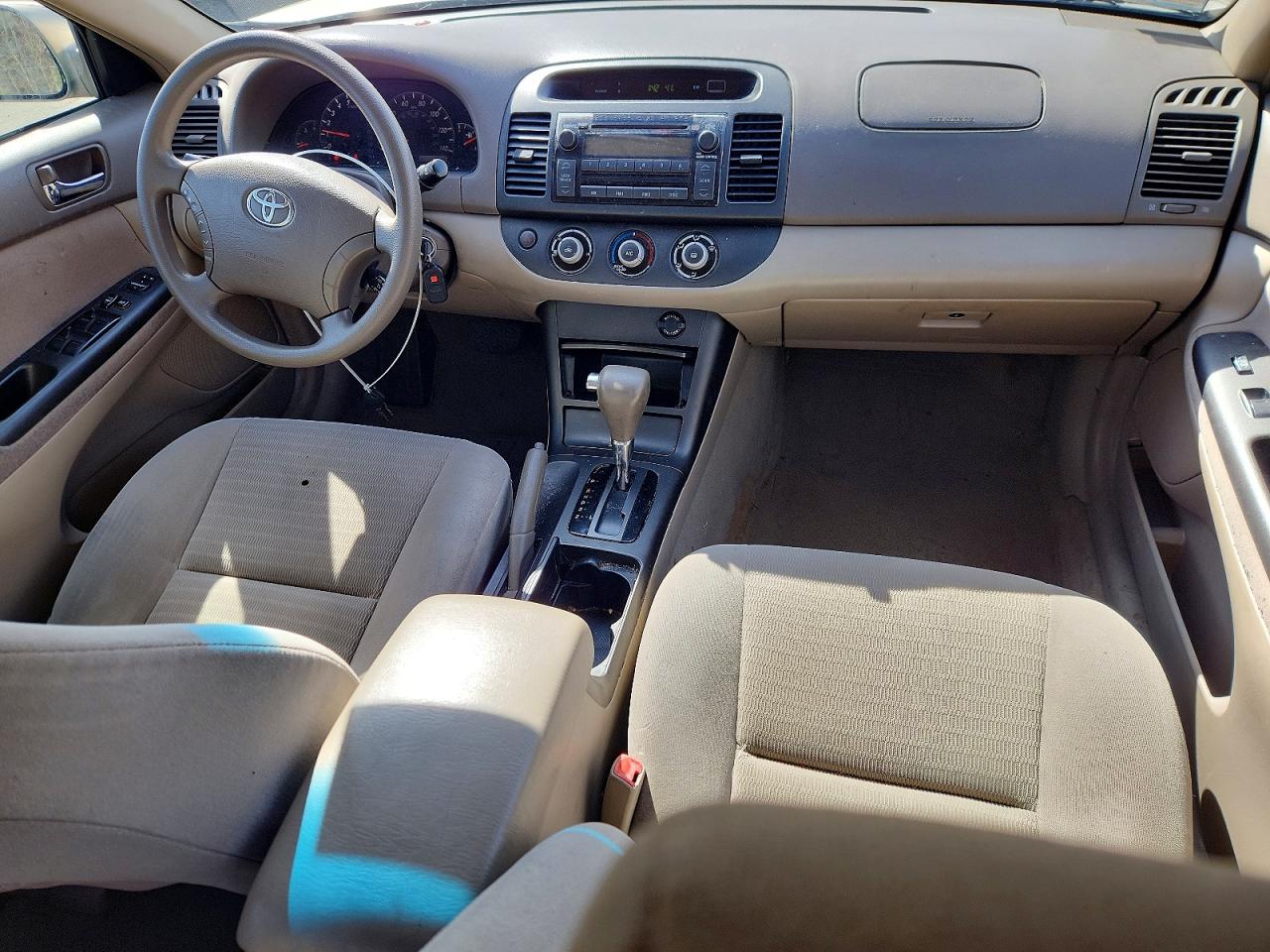 2005 TOYOTA CAMRY LE photo 8