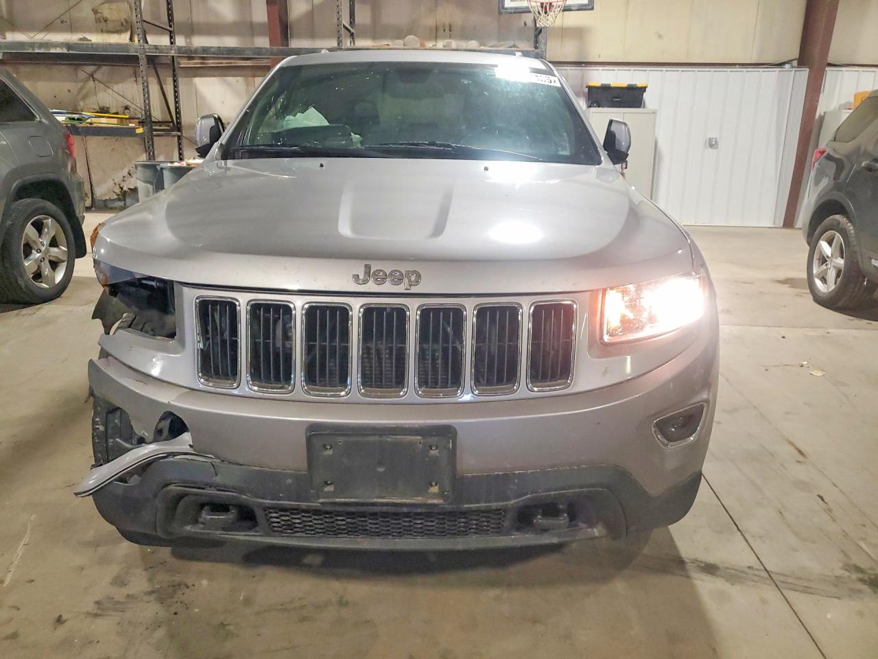 2015 JEEP GRAND CHEROKEE LAREDO photo 13