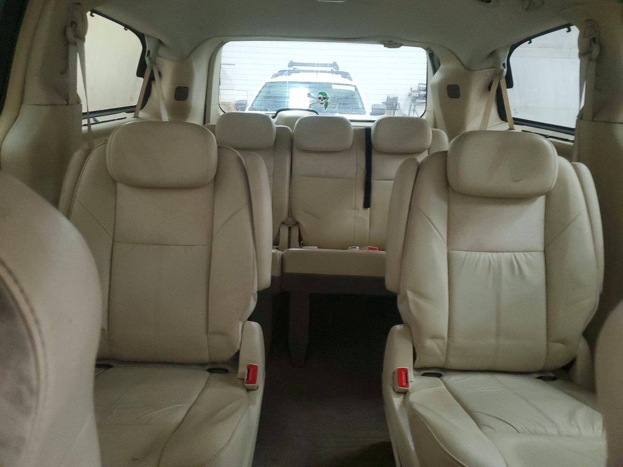 2010 CHRYSLER TOWN & COUNTRY LIMITED photo 28