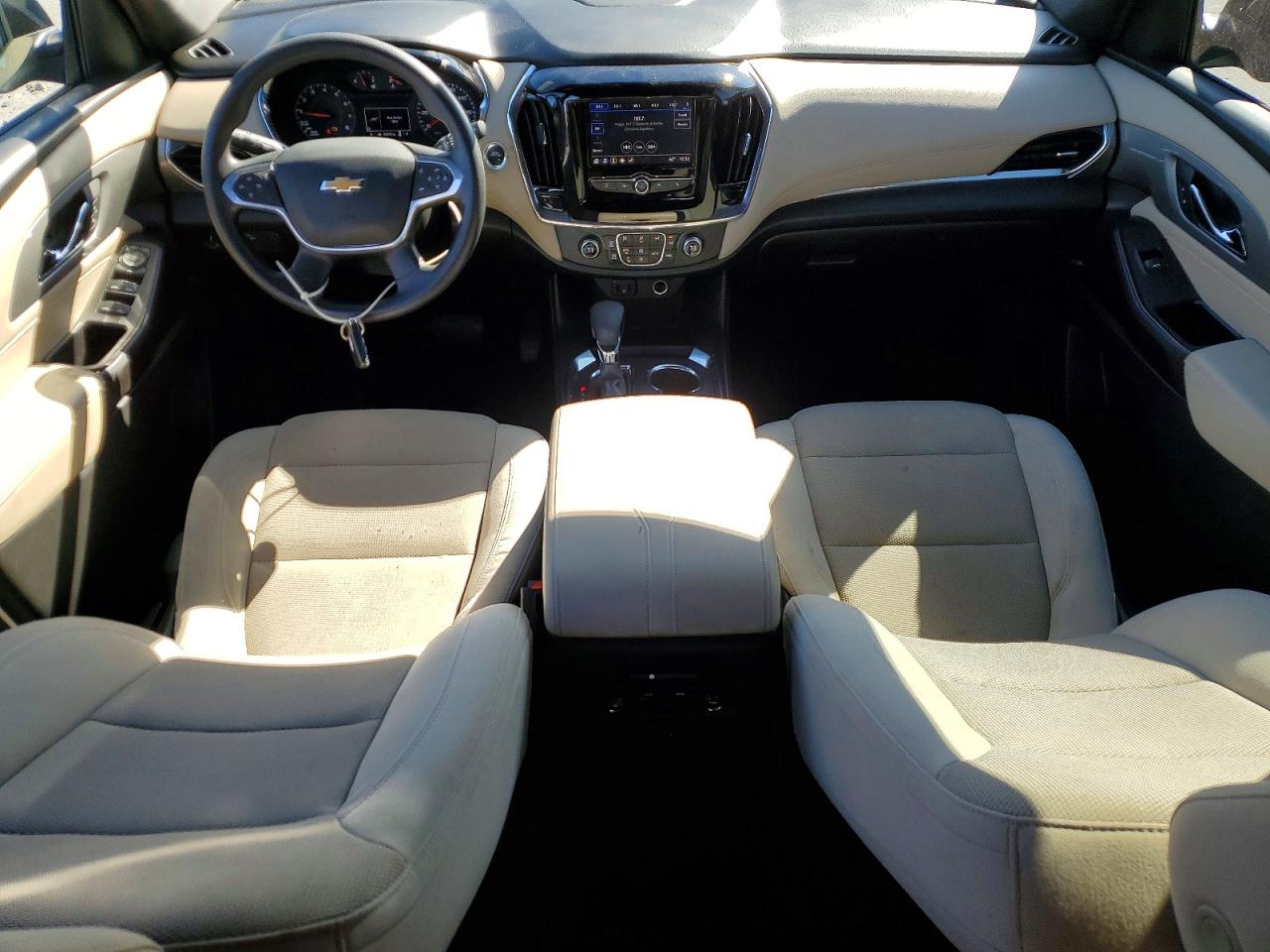 2023 CHEVROLET TRAVERSE LS photo 8