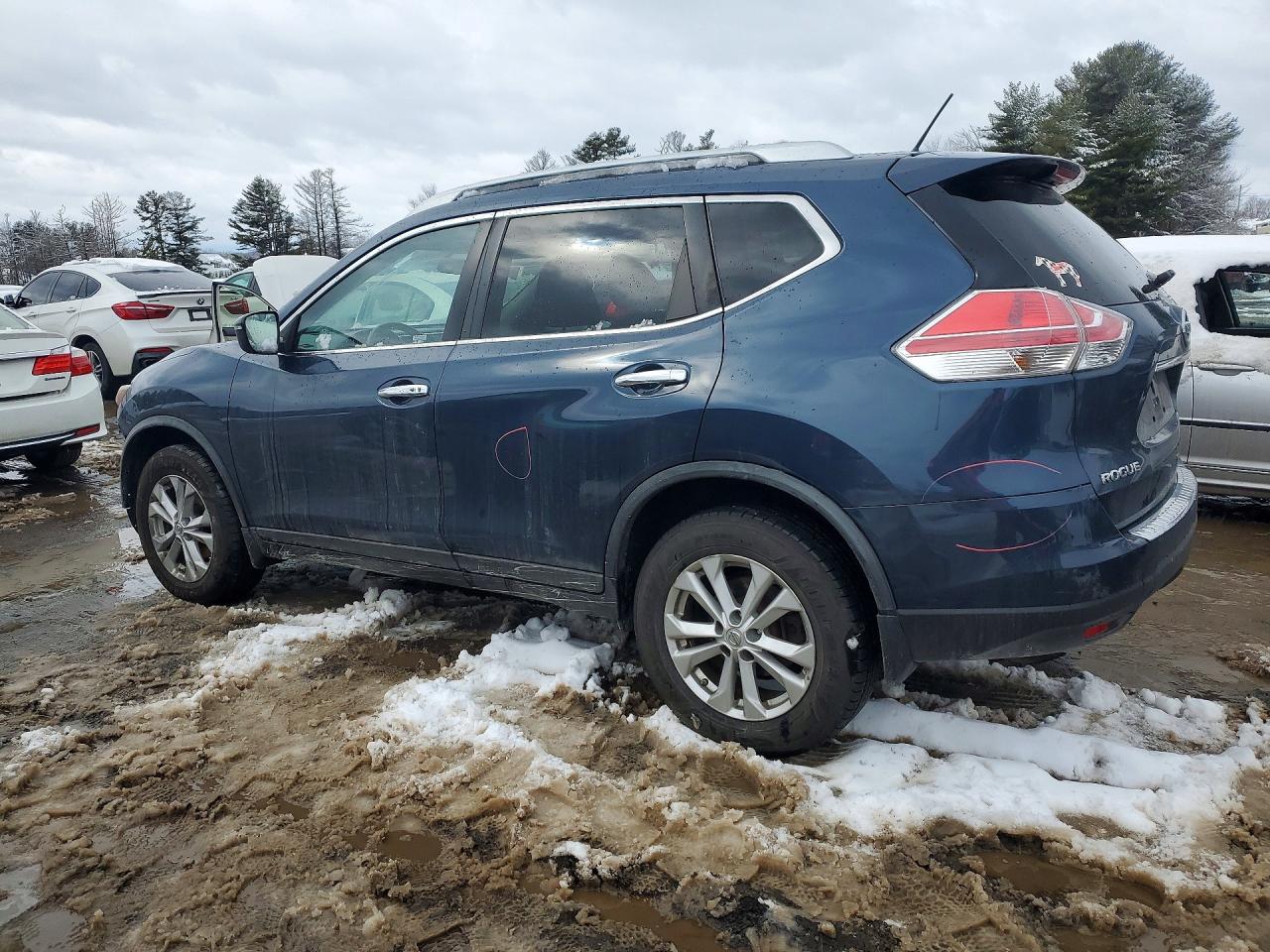 2016 NISSAN ROGUE S photo 2