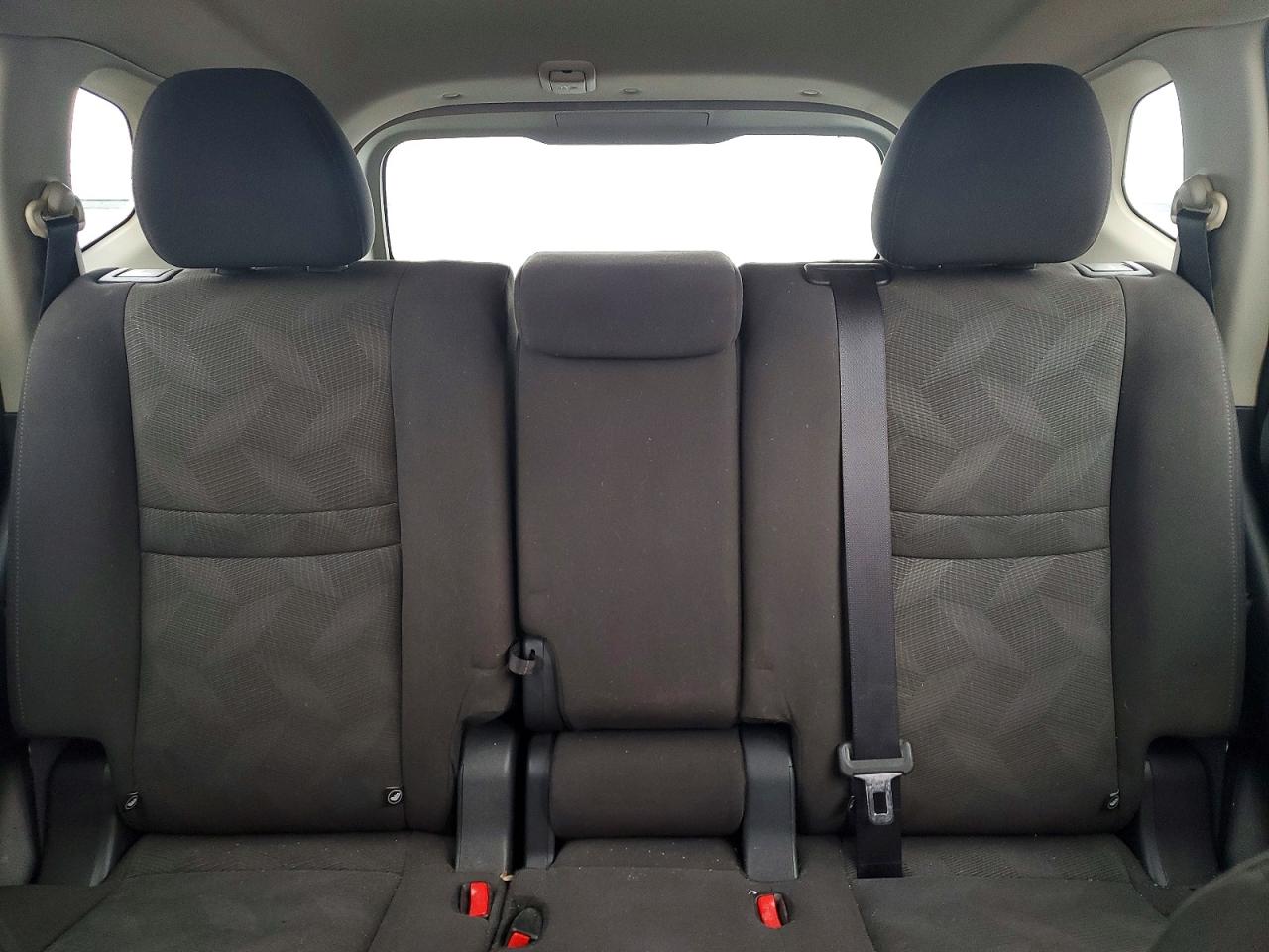 2016 NISSAN ROGUE S photo 10