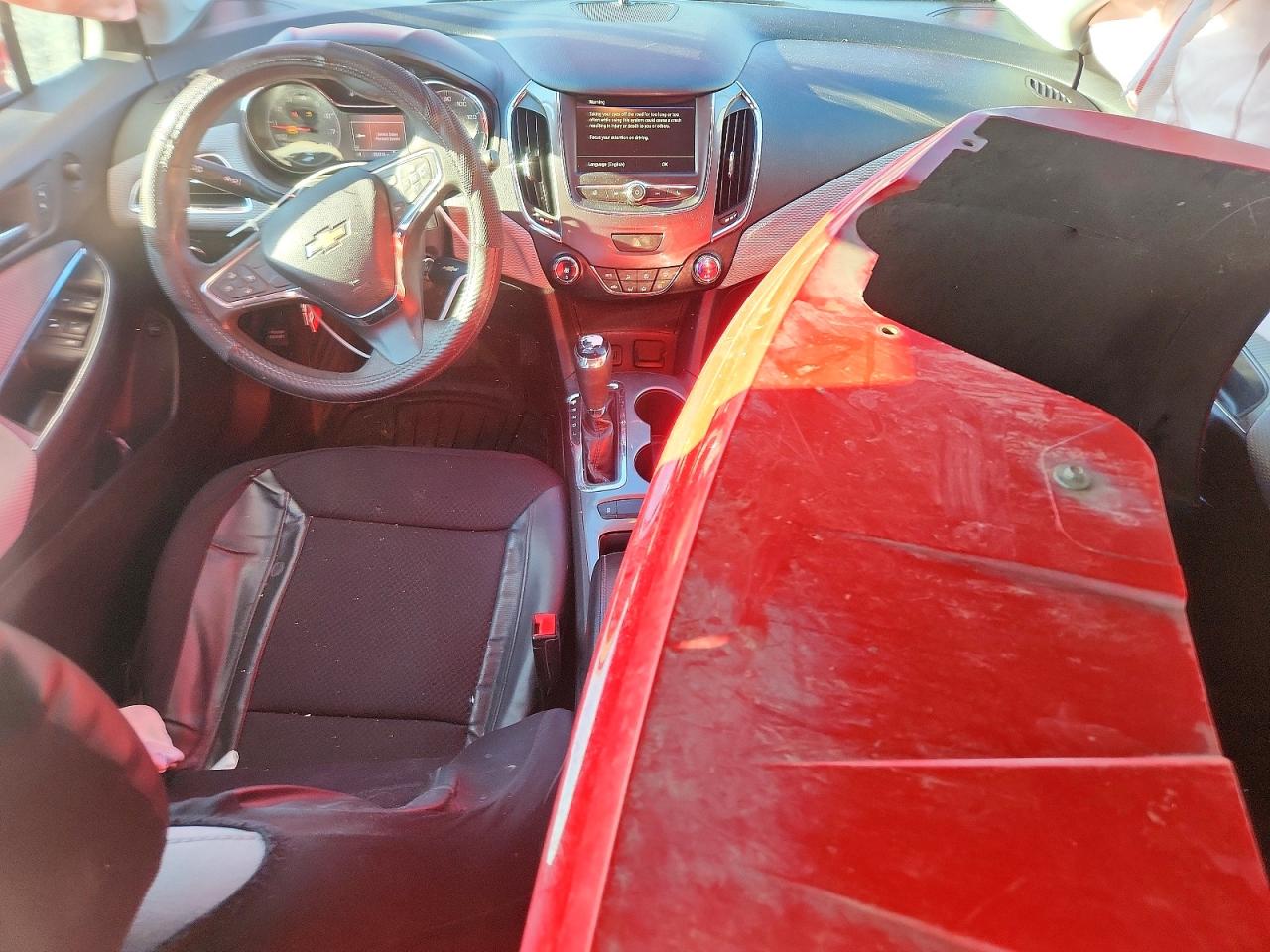 2019 CHEV CRUZE LT photo 8