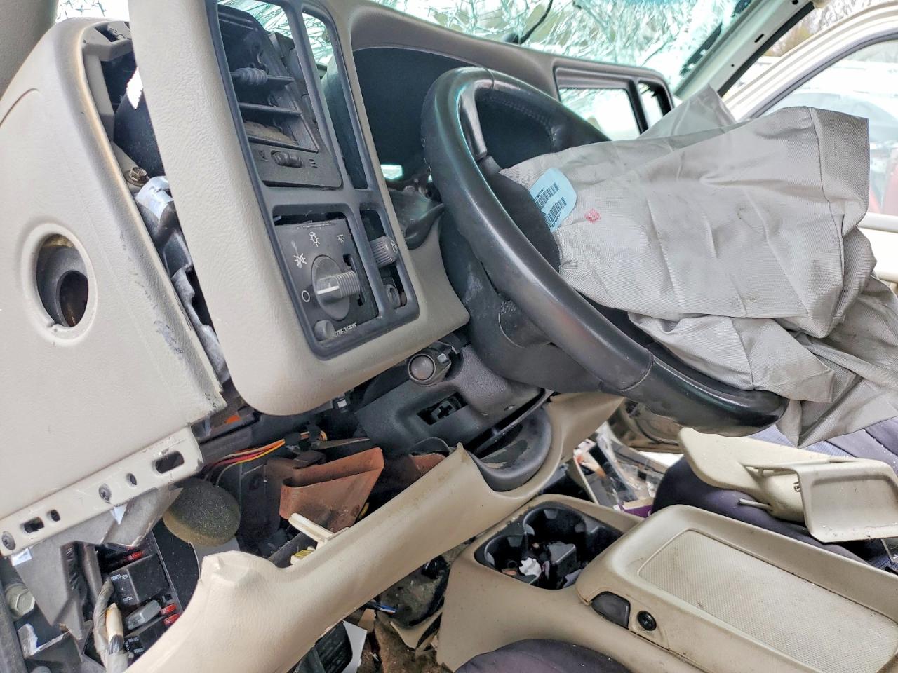 2000 CHEVROLET SUBURBAN K1500 photo 22
