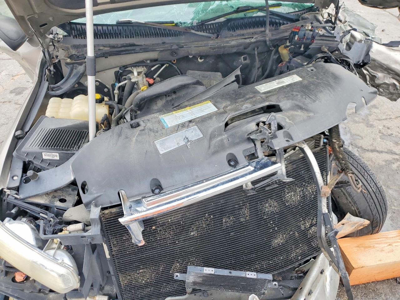 2000 CHEVROLET SUBURBAN K1500 photo 34
