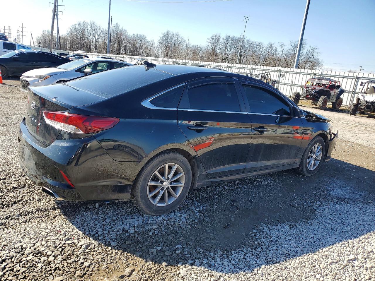 2018 HYUNDAI SONATA SE photo 7