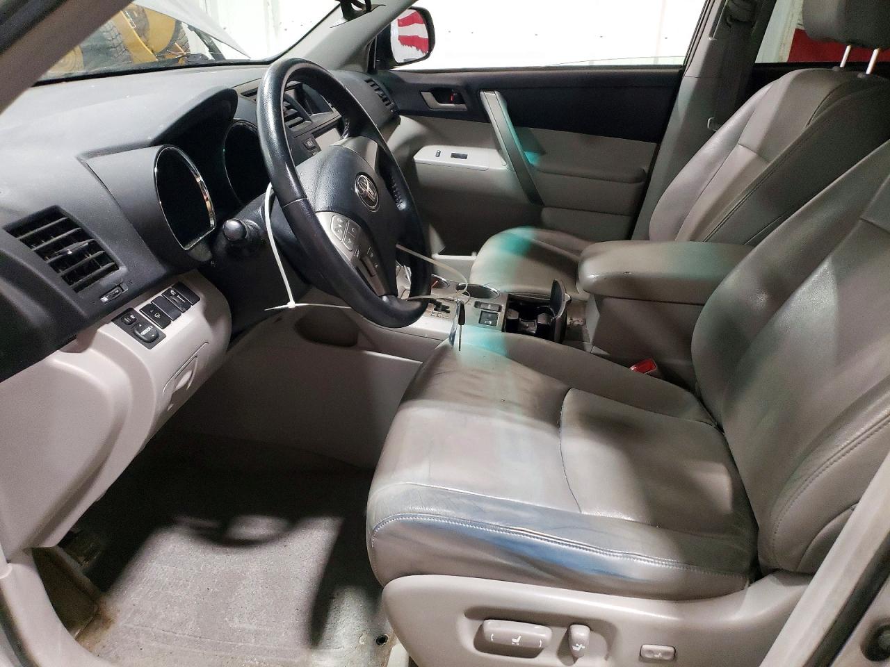 2008 TOYOTA HIGHLANDER SPORT photo 7