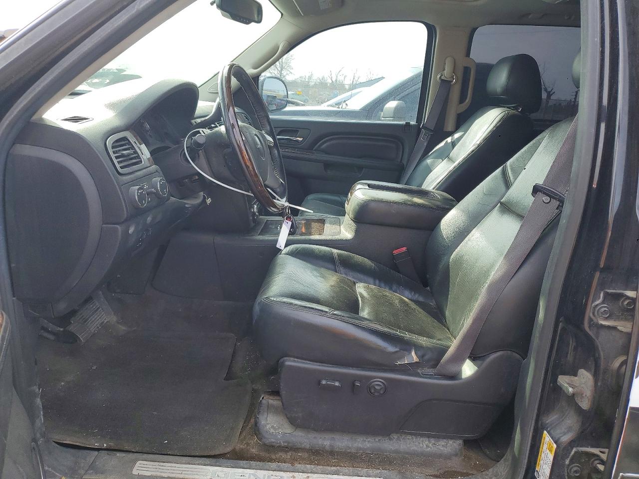 2012 GMC SIERRA K2500 DENALI photo 13