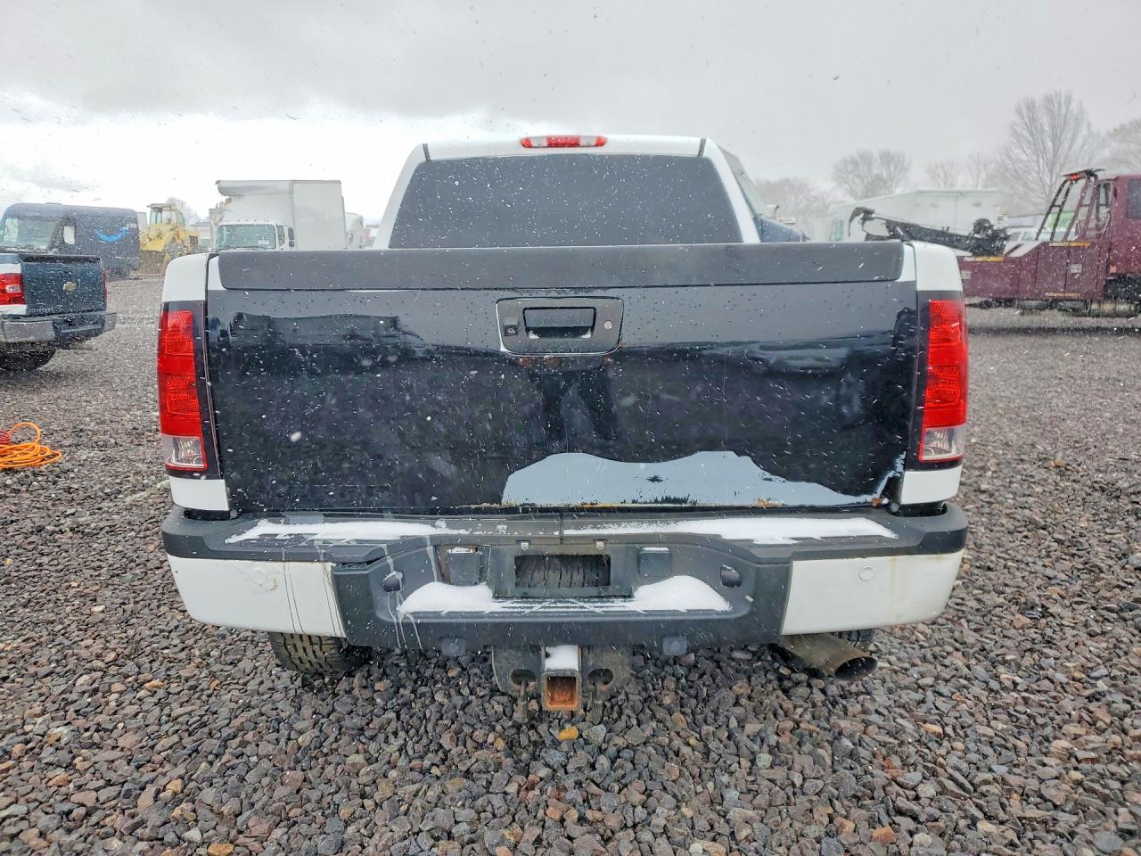 2012 GMC SIERRA K2500 DENALI photo 11