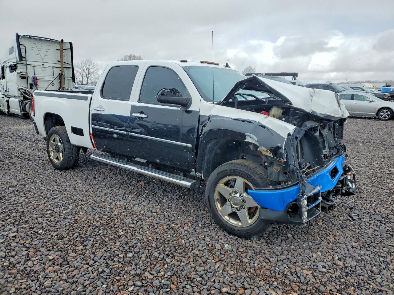 2012 GMC SIERRA K2500 DENALI photo 7