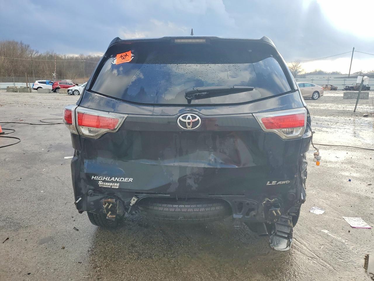 2016 TOYOTA HIGHLANDER LE PLUS photo 11