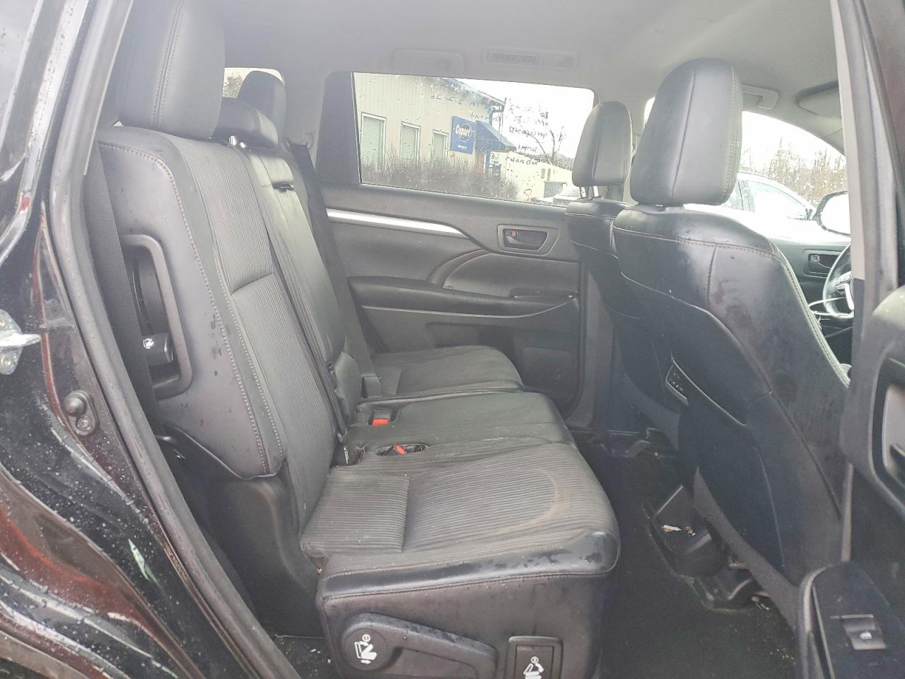 2016 TOYOTA HIGHLANDER LE PLUS photo 21