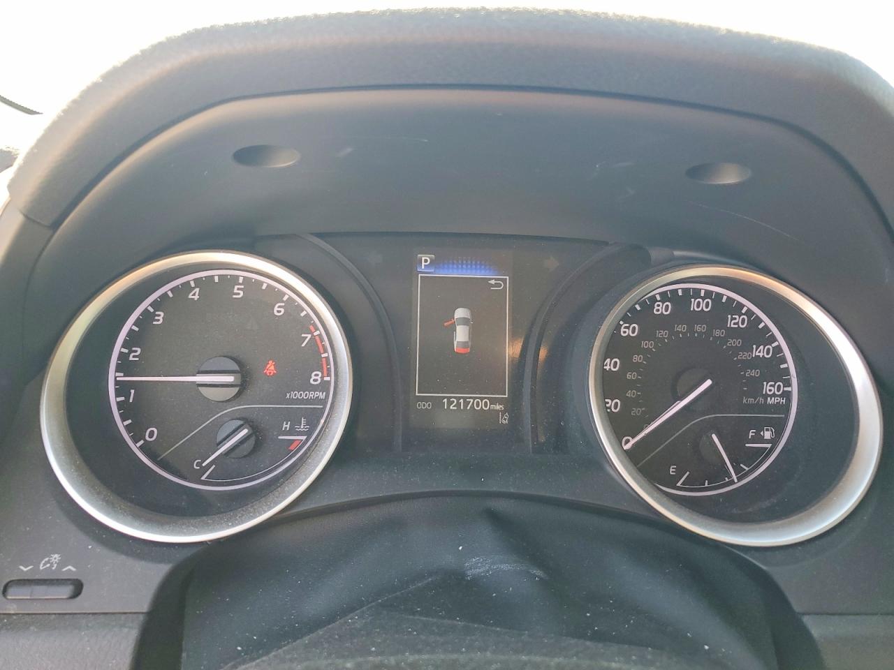 2021 TOYOTA CAMRY LE photo 17