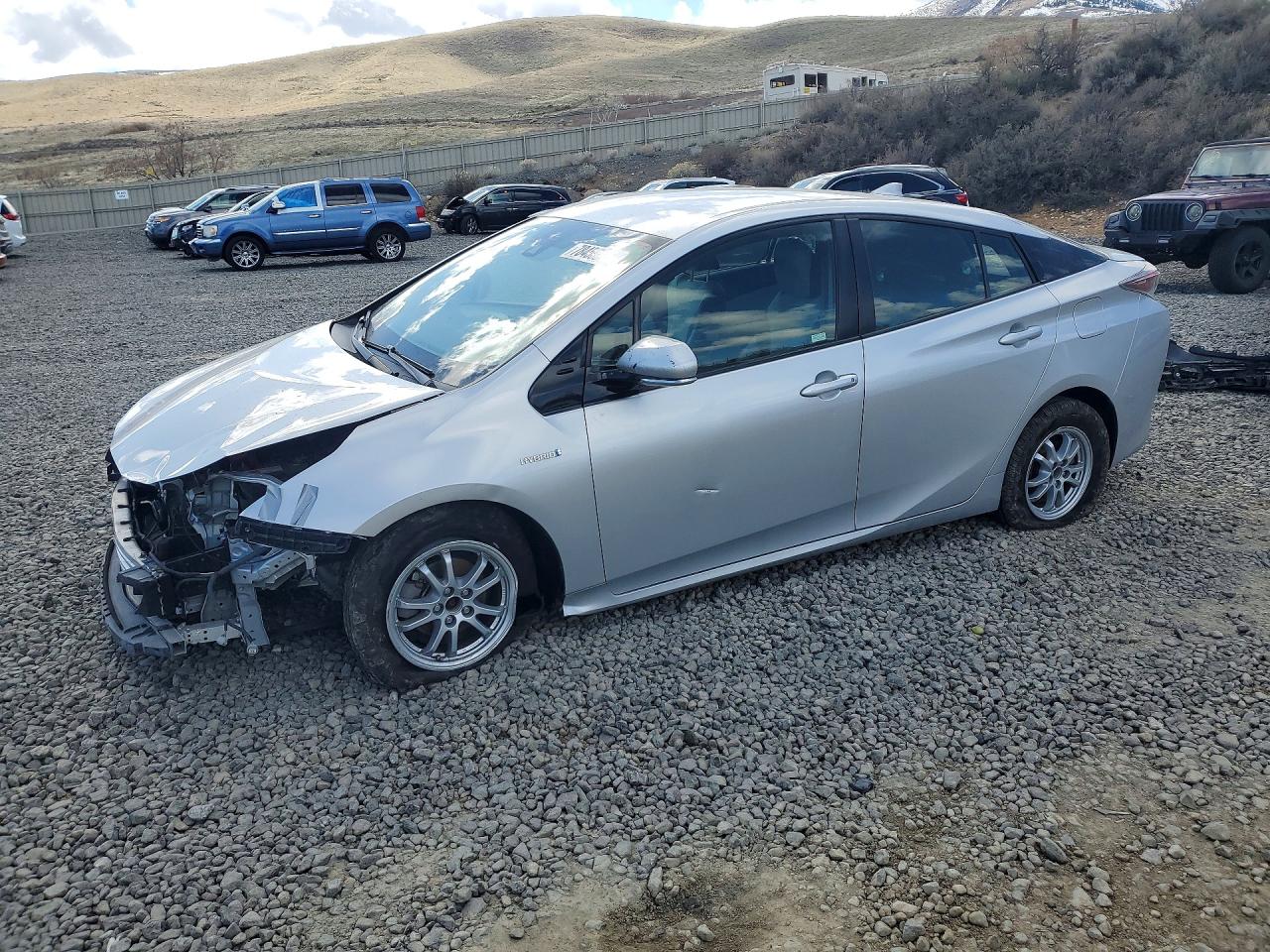 2017 TOYOTA PRIUS