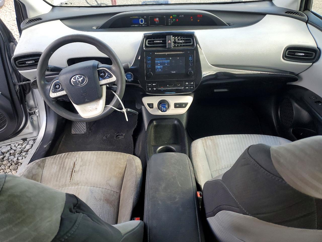 2017 TOYOTA PRIUS TWO ECO photo 15