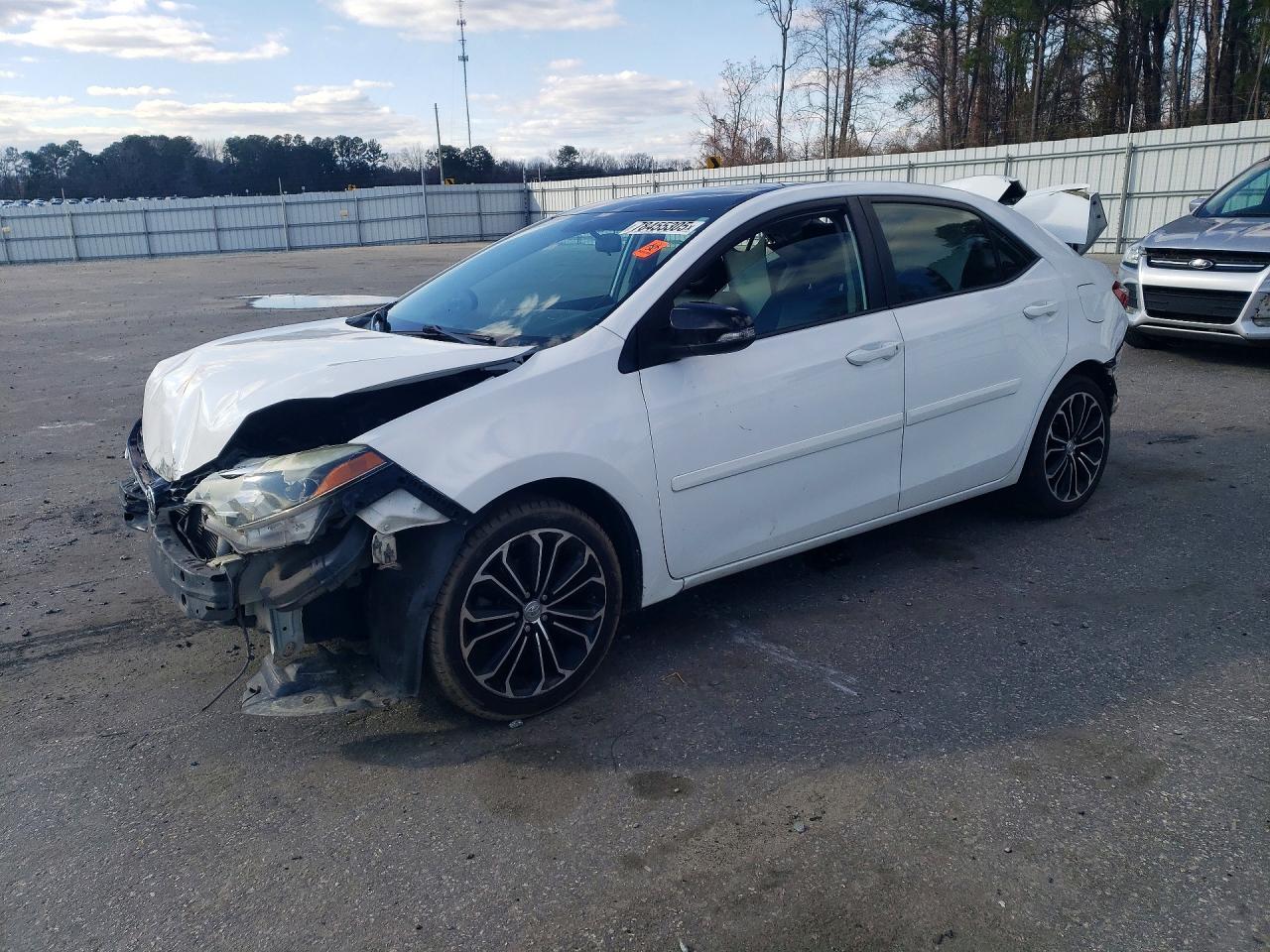 2015 TOYOTA COROLLA