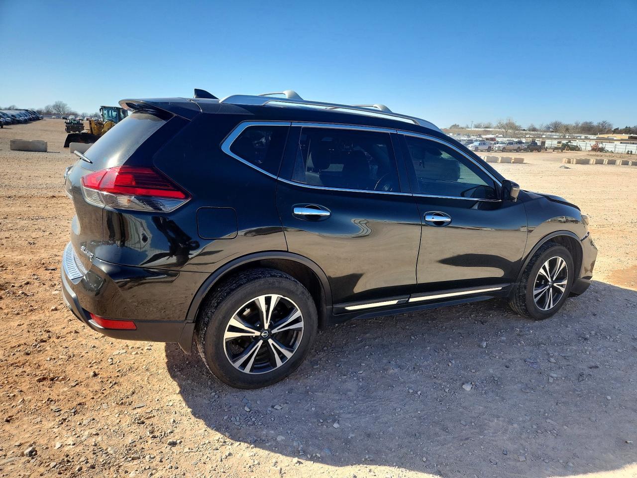 2017 NISSAN ROGUE S photo 5