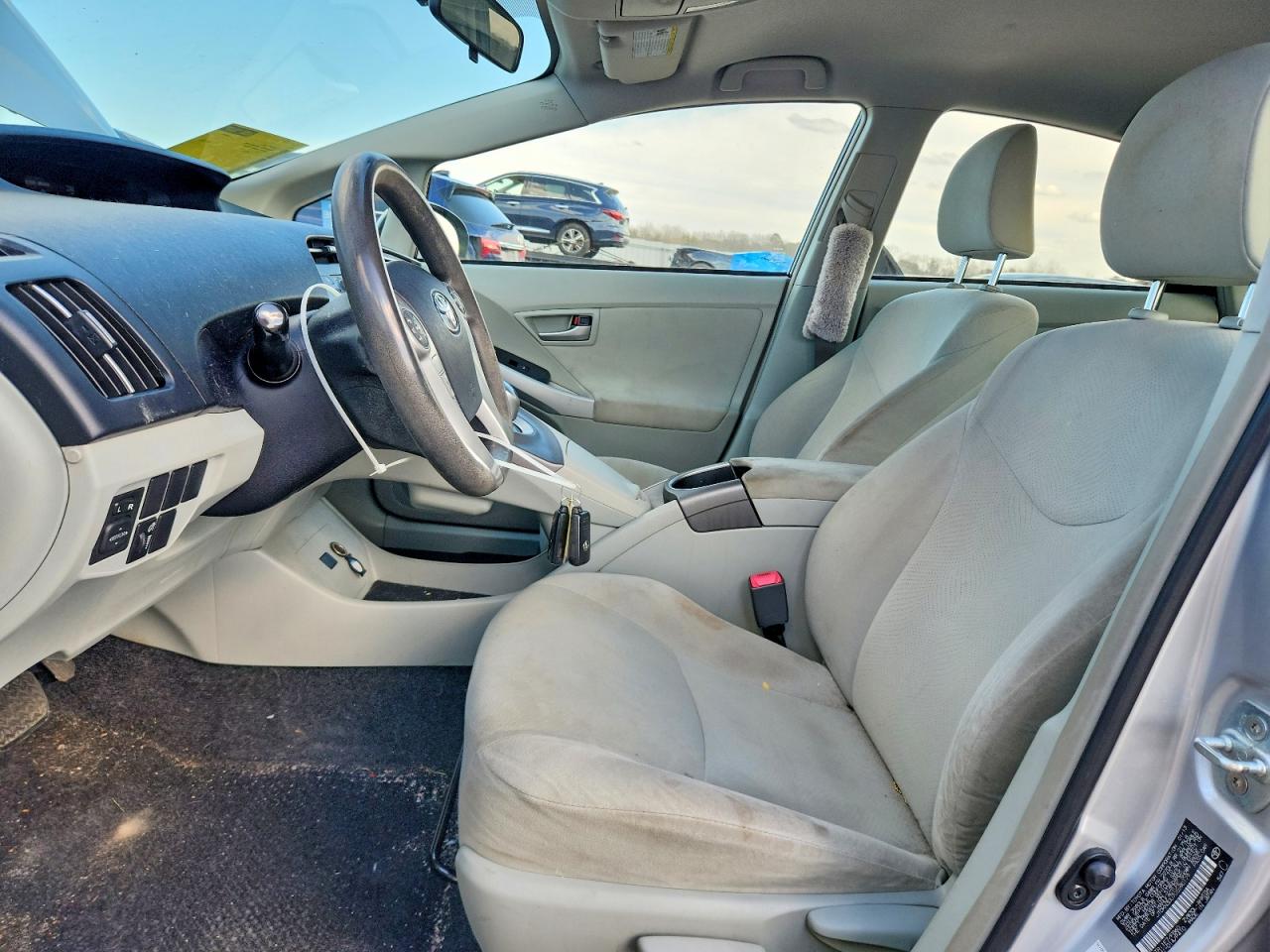 2013 TOYOTA PRIUS photo 13