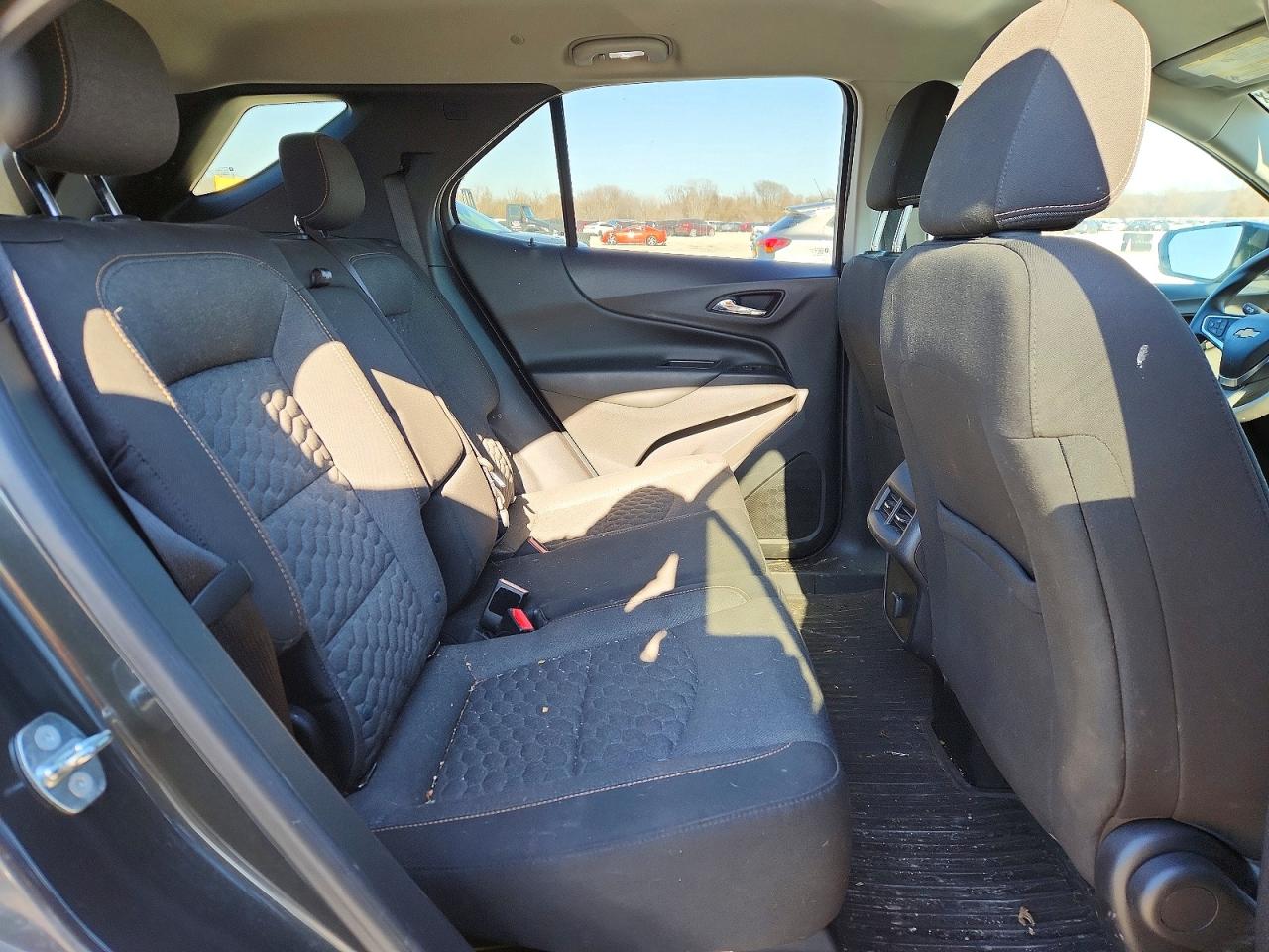 2018 CHEVROLET EQUINOX LT photo 11