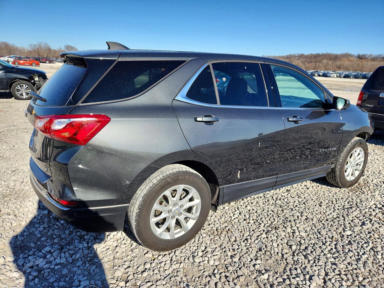 2018 CHEVROLET EQUINOX LT photo 3