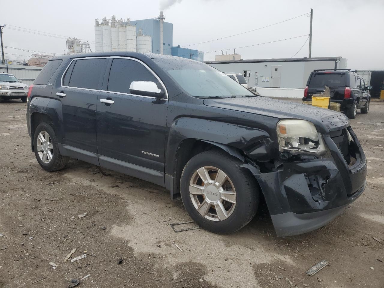 2012 GMC TERRAIN SLE photo 4