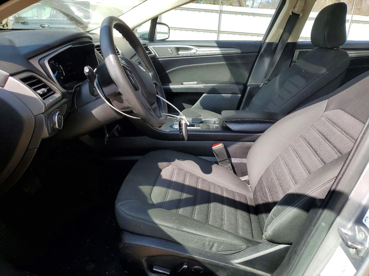 2020 FORD FUSION SE photo 13