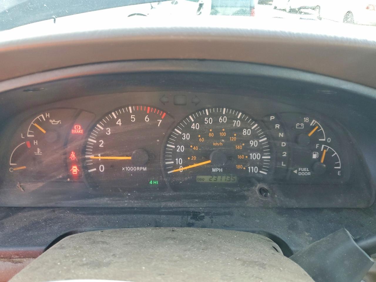 2004 TOYOTA TUNDRA LIMITED photo 9
