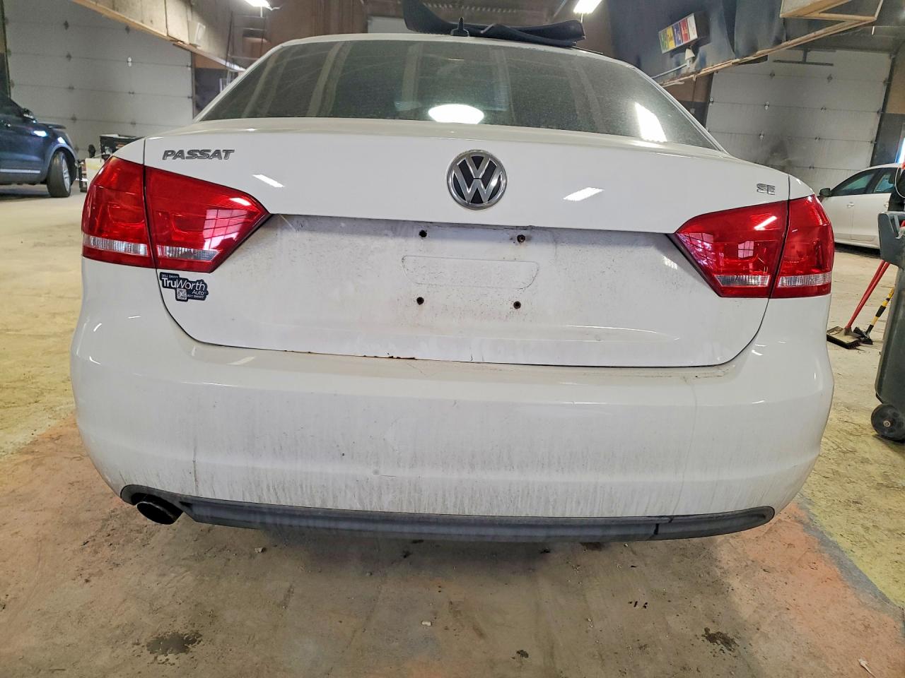 2012 VOLKSWAGEN PASSAT SE photo 6