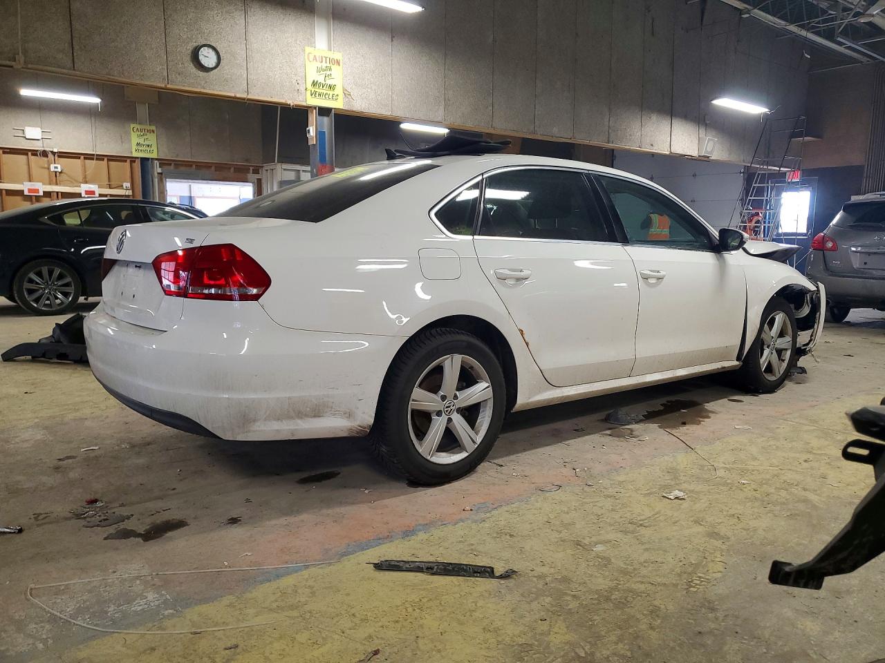 2012 VOLKSWAGEN PASSAT SE photo 3