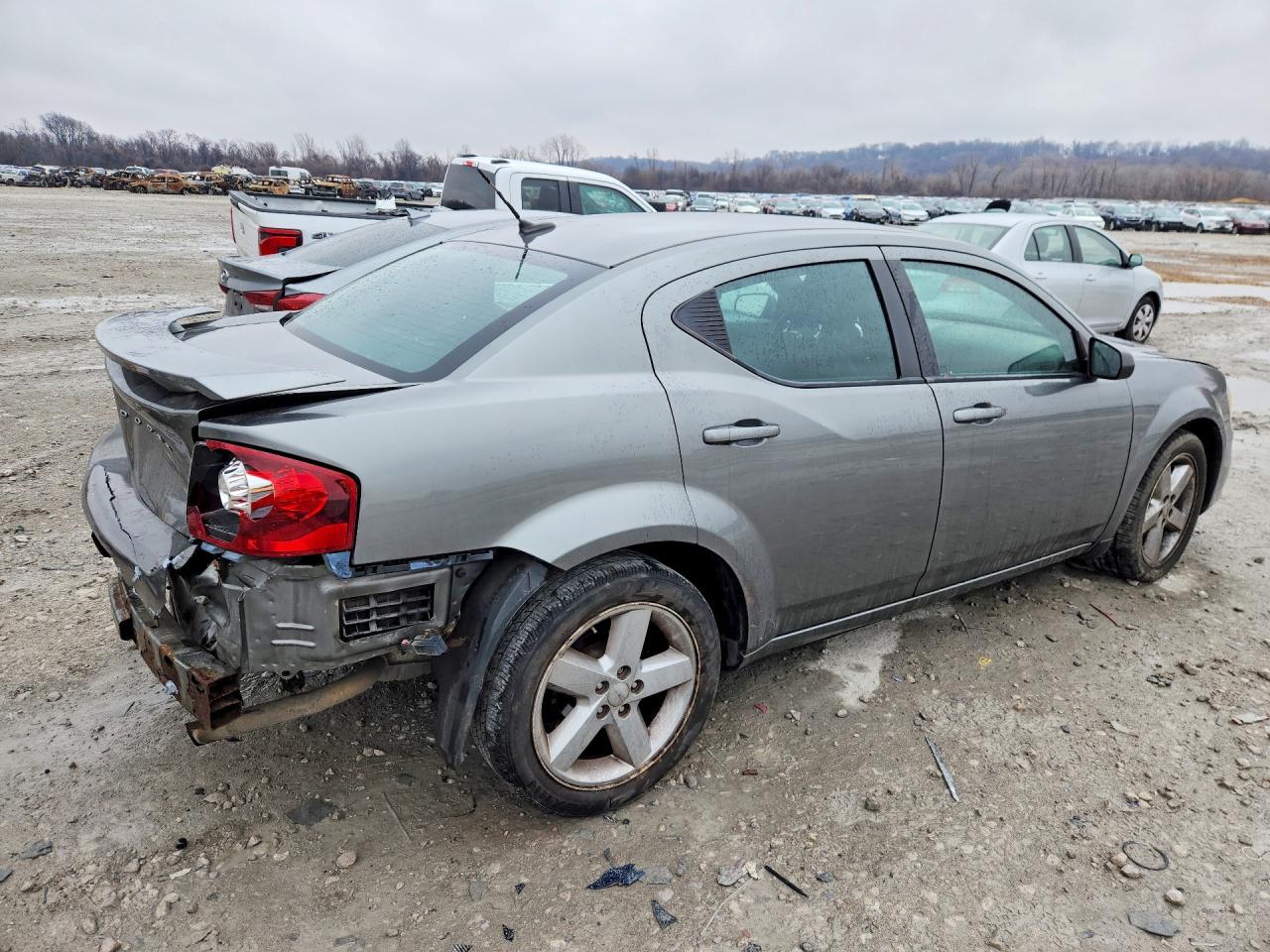 2013 DODGE AVENGER SXT photo 3