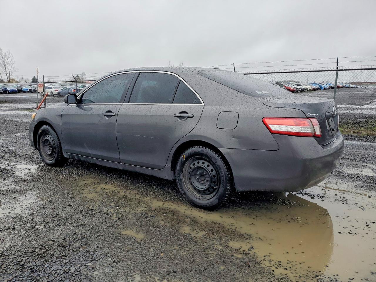 2010 TOYOTA CAMRY LE photo 2