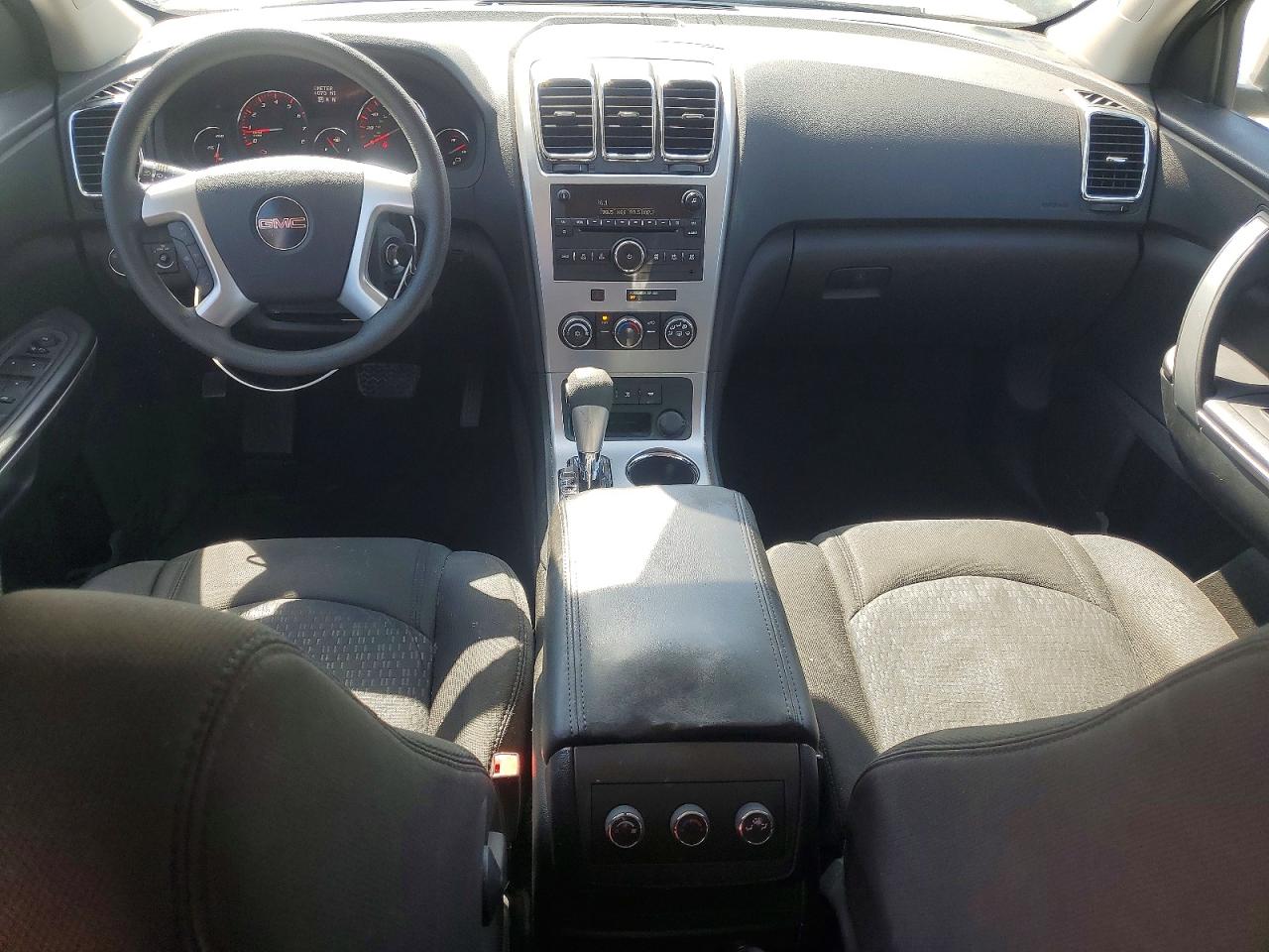2011 GMC ACADIA SLE photo 15