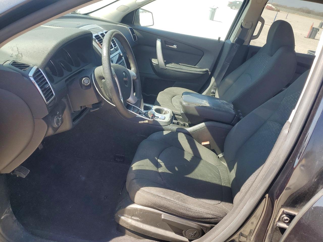 2011 GMC ACADIA SLE photo 13