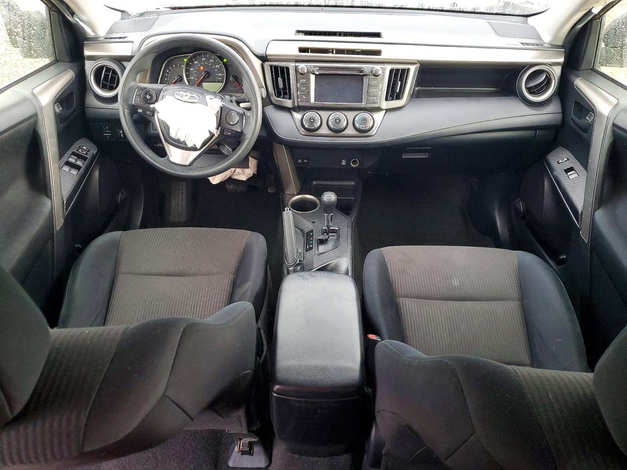 2014 TOYOTA RAV4 LE photo 8