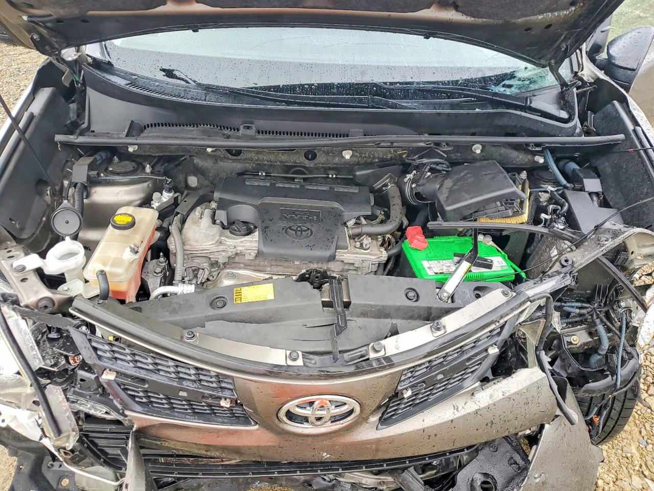 2014 TOYOTA RAV4 LE photo 12