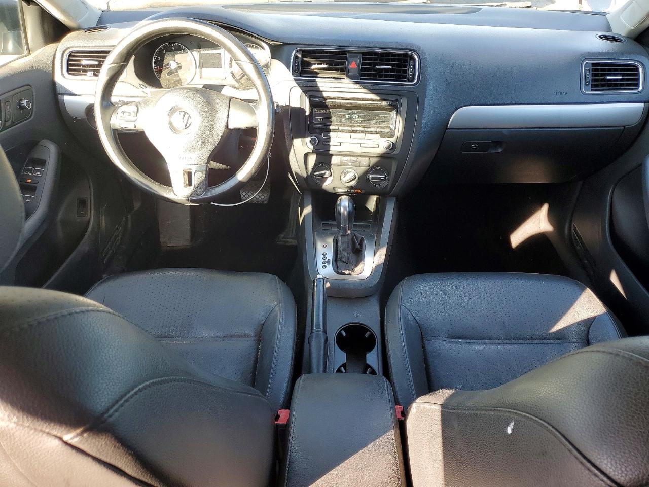 2013 VOLKSWAGEN JETTA SE photo 22
