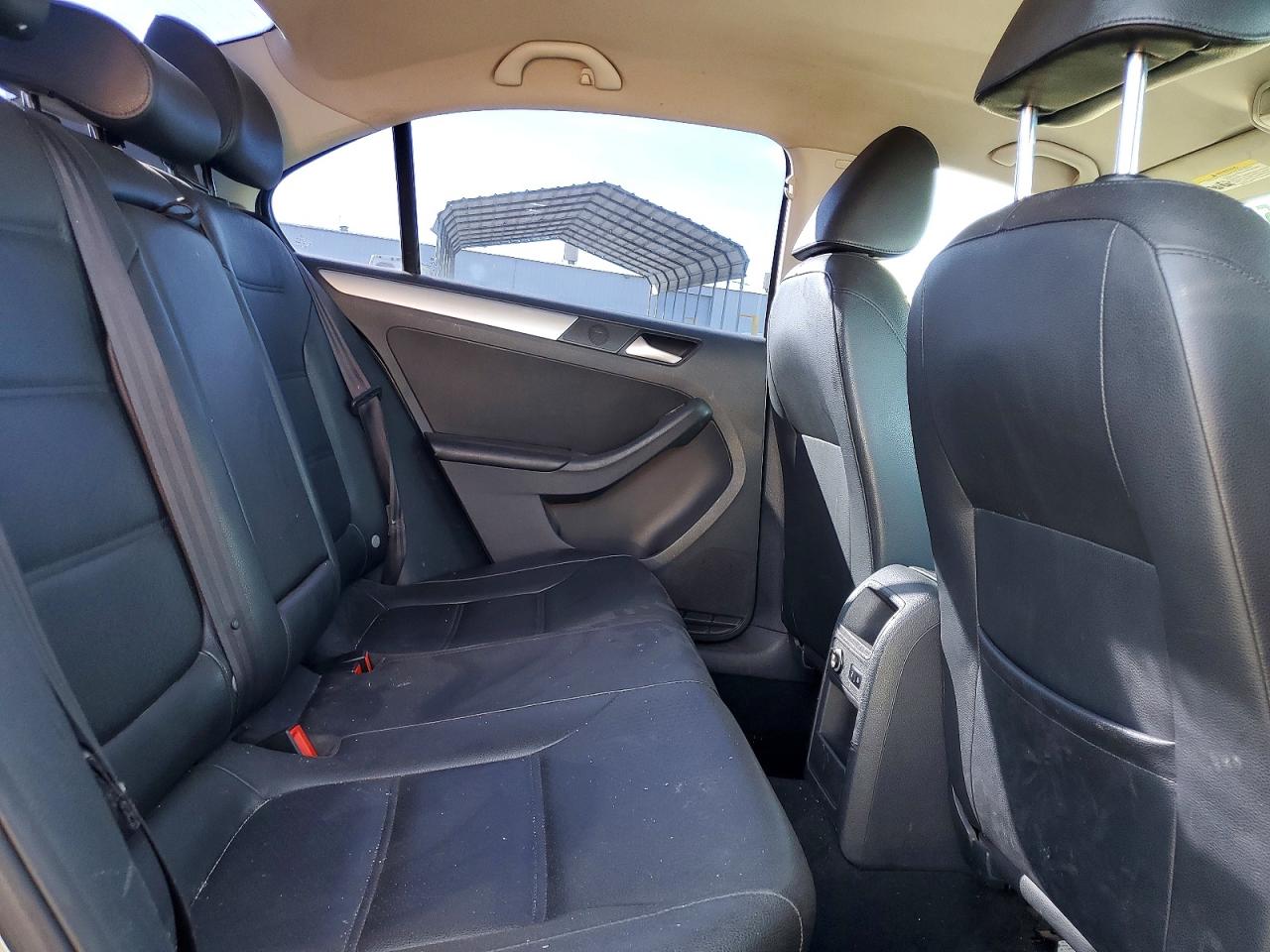 2013 VOLKSWAGEN JETTA SE photo 28
