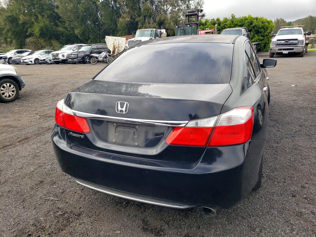 2015 HONDA ACCORD LX photo 11