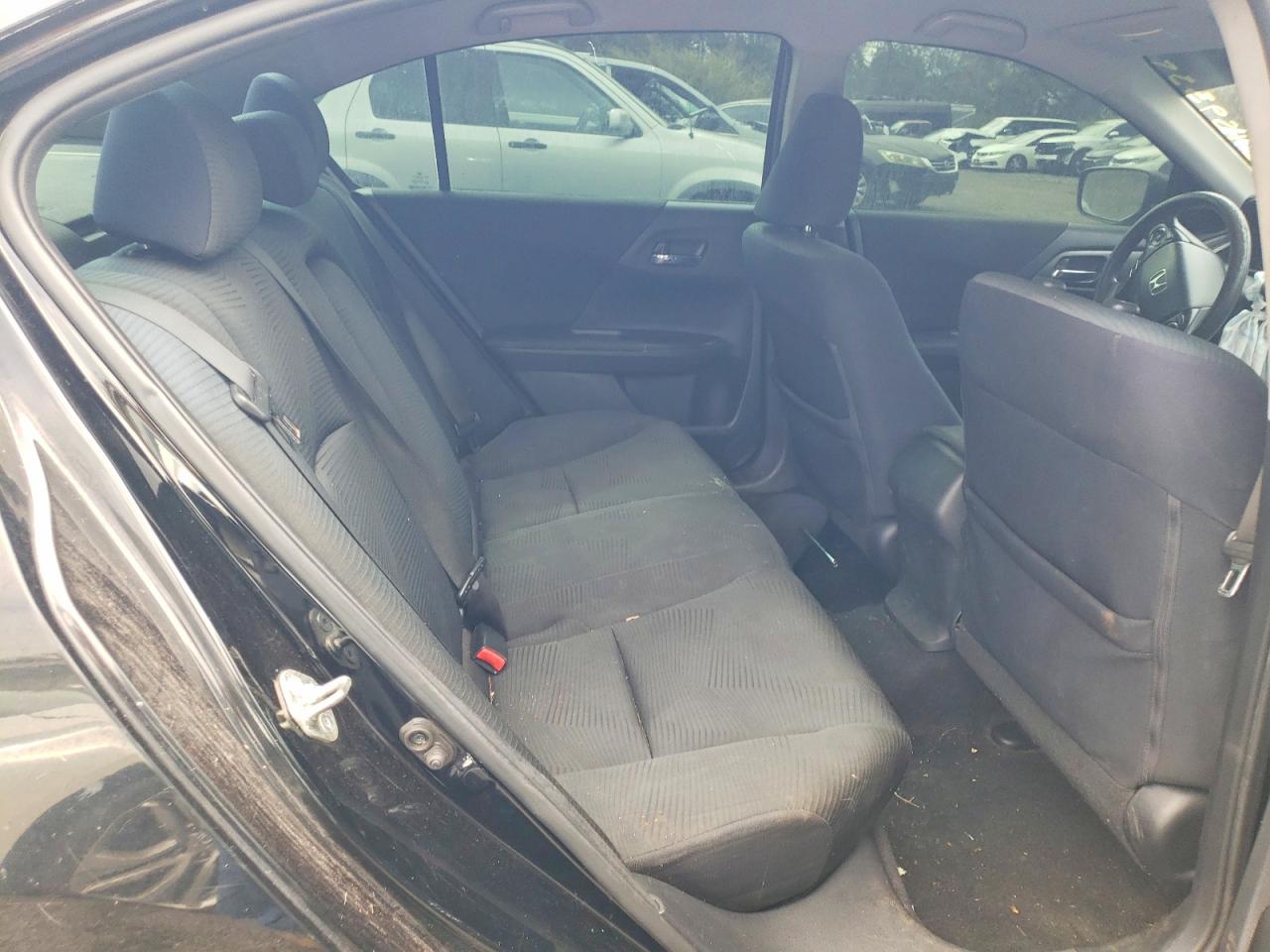 2015 HONDA ACCORD LX photo 19