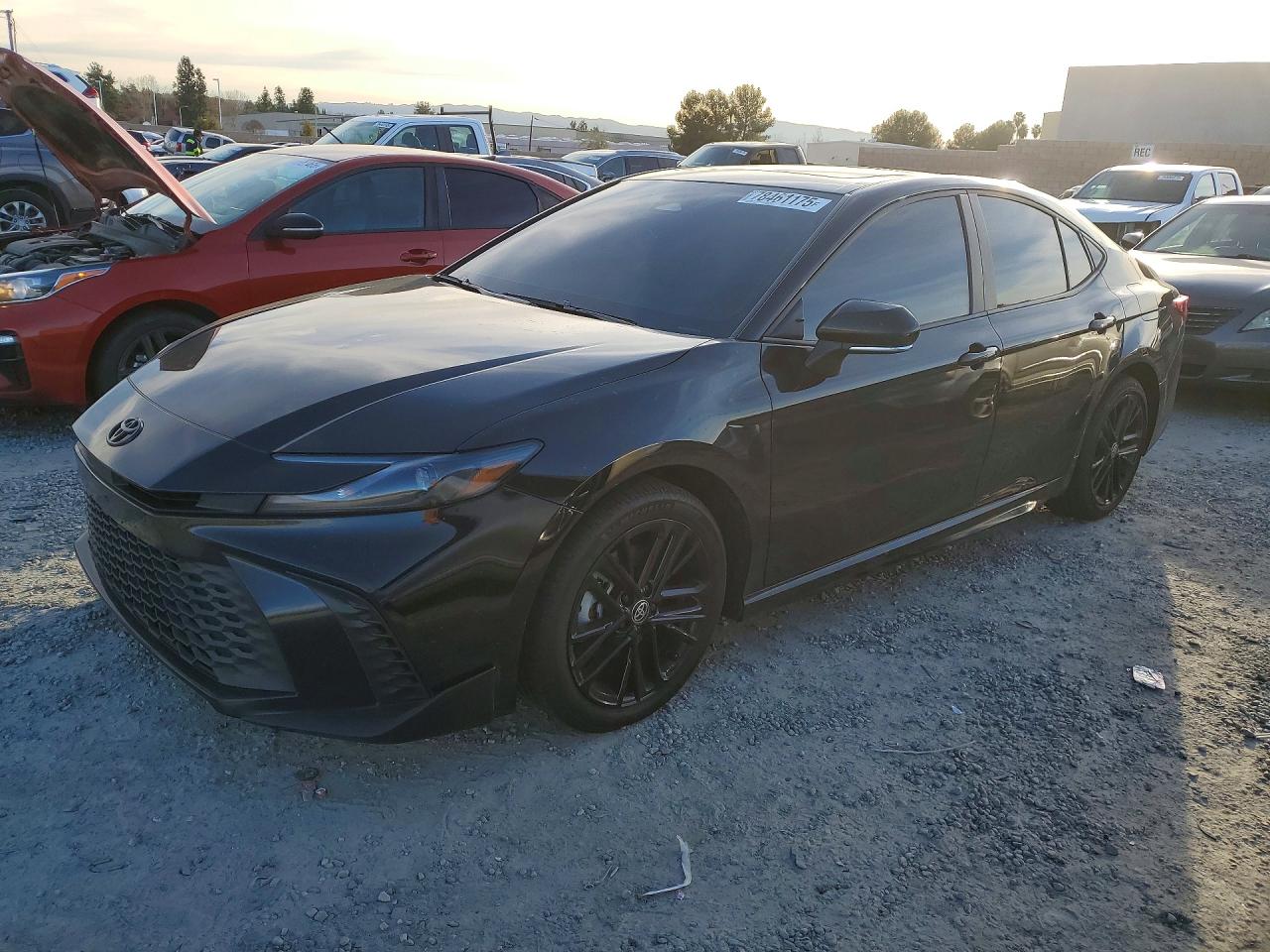 2025 TOYOTA CAMRY