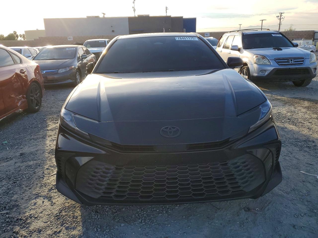 2025 TOYOTA CAMRY SE photo 5