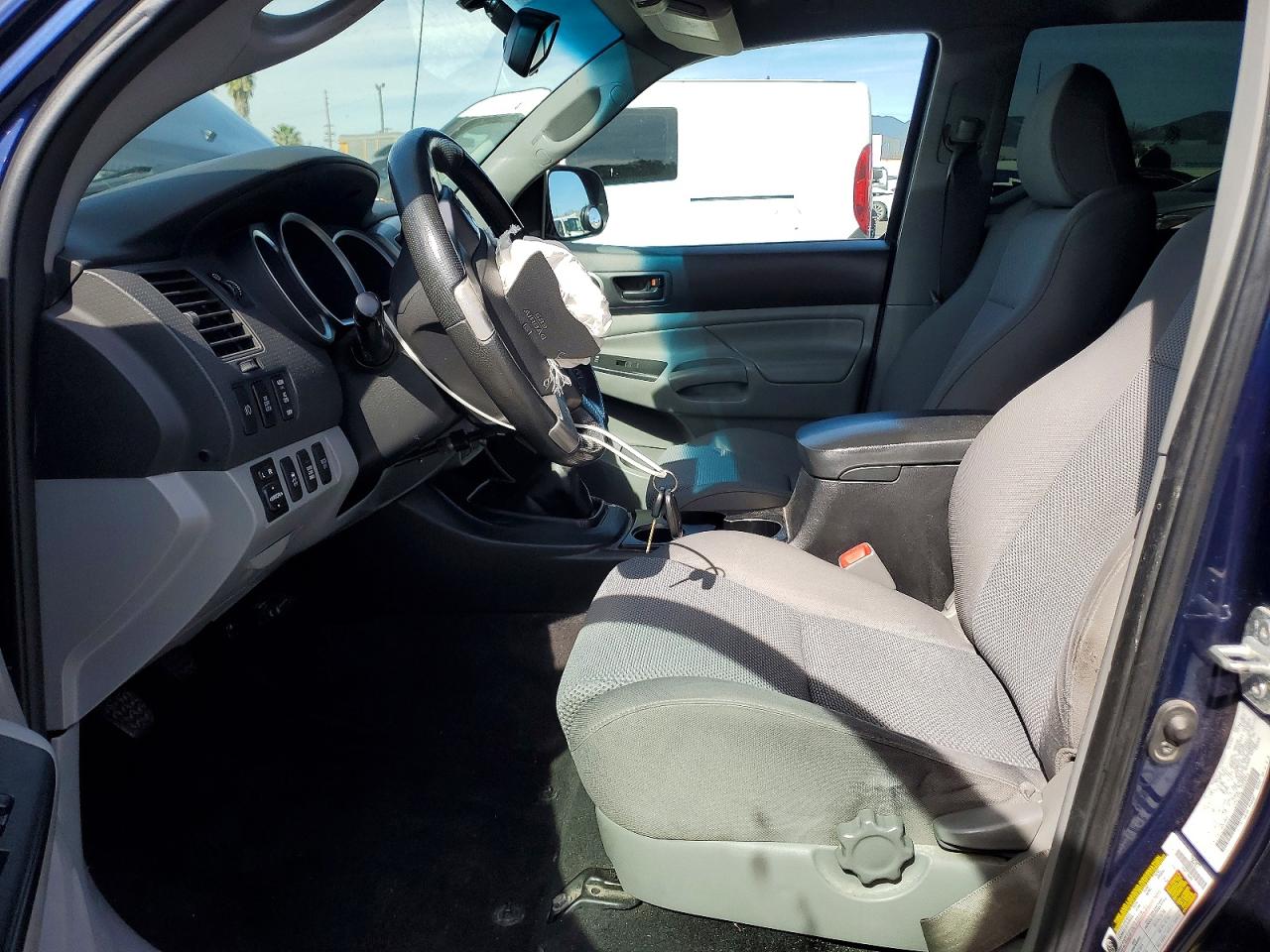 2013 TOYOTA TACOMA V6 photo 7