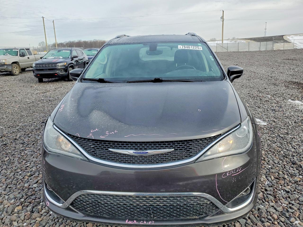 2019 CHRYSLER PACIFICA TOURING L photo 5