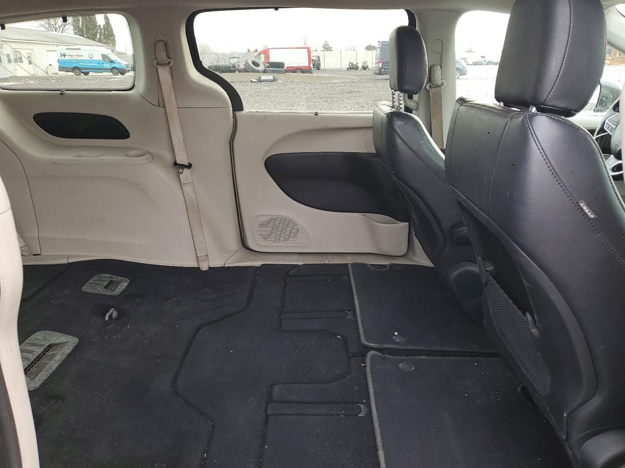2019 CHRYSLER PACIFICA TOURING L photo 11