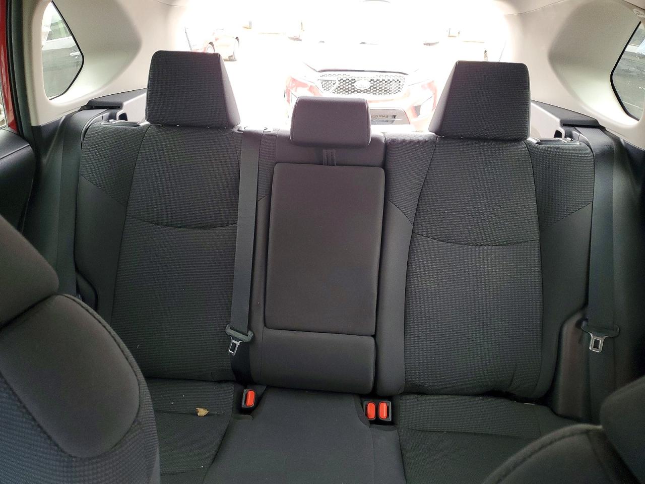 2019 TOYOTA RAV4 LE photo 10