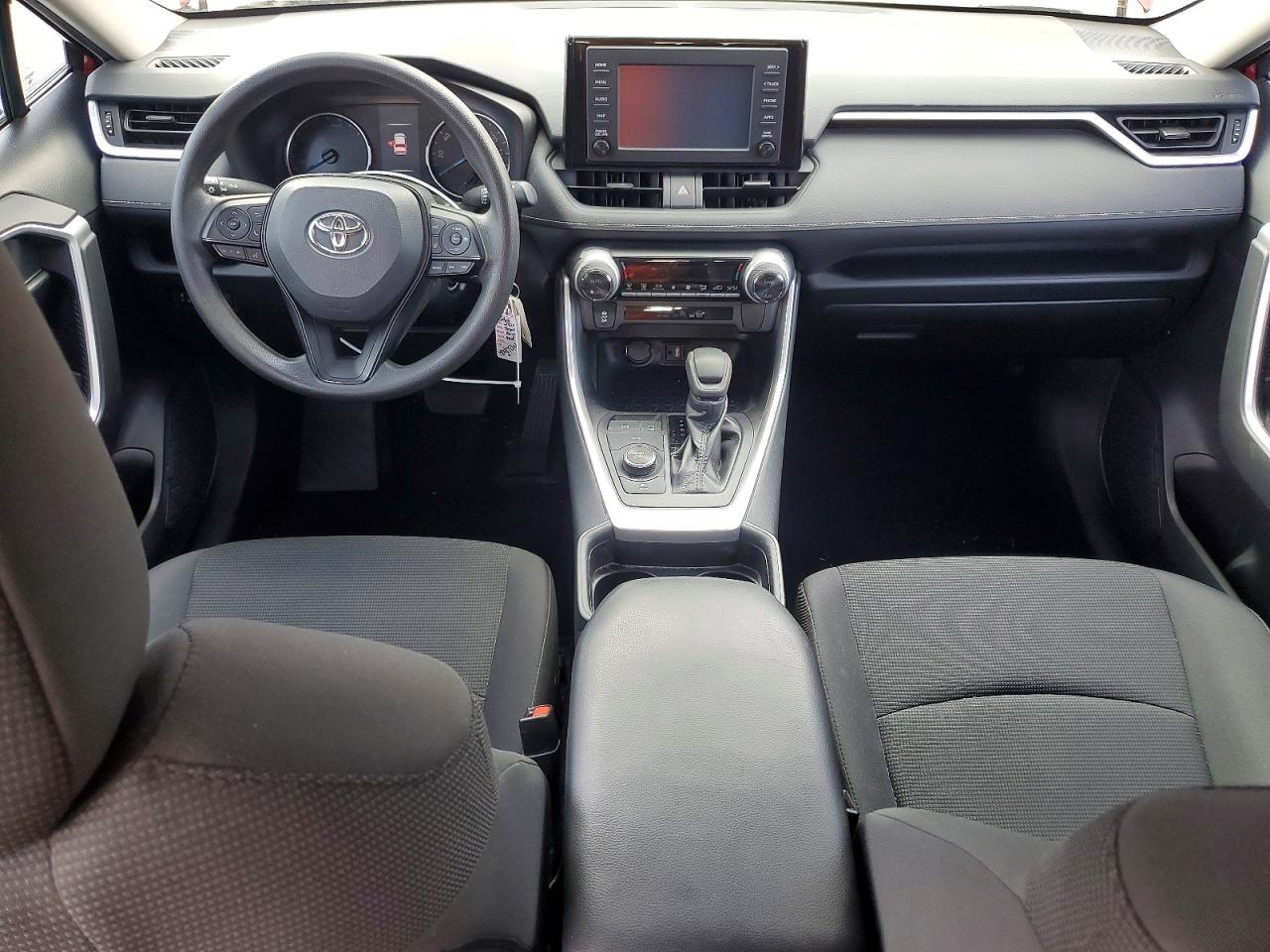 2019 TOYOTA RAV4 LE photo 8