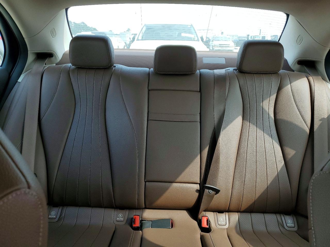 2017 MERCEDES-BENZ E 300 photo 19
