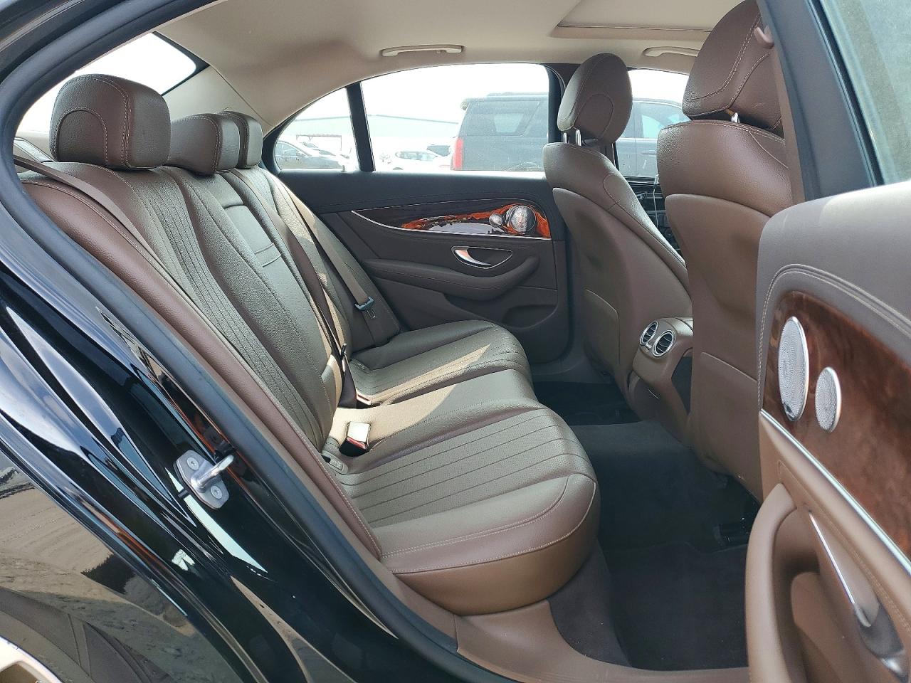 2017 MERCEDES-BENZ E 300 photo 21